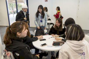 Más de 70 estudiantes internacionales y de la UJI participan en el encuentro UJIllengües
