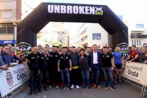 Más de 800 deportistas han competido en la primera carrera de obstáculos de ‘Unbroken Race 2020’
