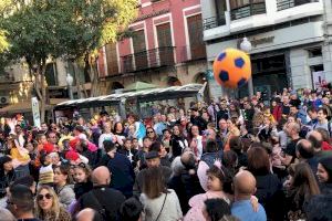 Más de 10.000 personas participan en la fiesta de Carnaval en Elche