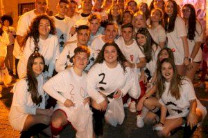 Almenara celebra el Carnaval a ritmo de batucada