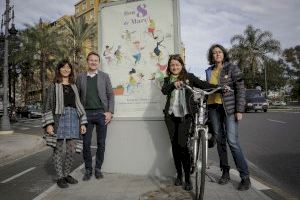 Mobilitat Sostenible presenta el cartell «Dona i bici», en el marc de la celebració del 8 de març