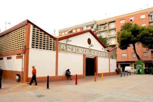 Sol·licitud de llocs vacants del Mercat Municipal Los Pinos