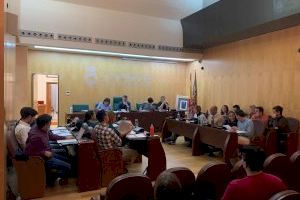 El pleno de Catarroja realiza una declaración institucional para exigir un servicio de cercanías digno