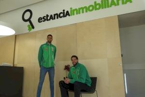 Juan García y Joey Van Zegerem, los pilares del TAU, visitan Estancia Inmobiliaria