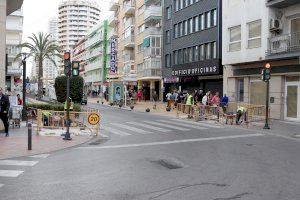 Benidorm instalará semáforos en el suelo del cruce de Ruzafa con Herrerías y Emilio Ortuño, uno de los más utilizados por los peatones
