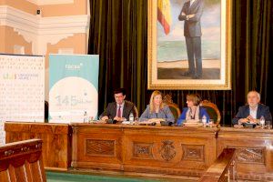 FACSA entrega 25 becas a alumnado de la UJI residente en Castelló