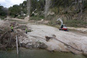 La Confederació Hidrogràfica del Xúquer neteja el riu Clariano dels desperfectes de DANA i Glòria