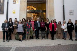 La Diputación presenta ‘El feminismo en 35 #’, el libro que reivindica el empoderamiento feminista en la red