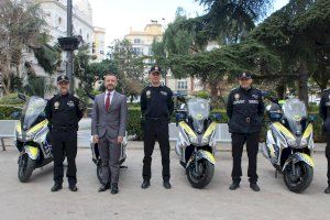 La Policia Local de Burriana presenta cuatro motocicletas destinadas a la realización de funciones de tráfico y seguridad vial
