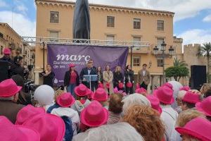 El Ayuntamiento de Elche conmemora el Día Internacional de la Mujer con la lectura de un manifiesto a cargo de Emilia Méndez
