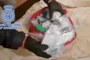 Desmantelan un laboratorio de cocaína en Valencia que repartía las dosis a domicilio