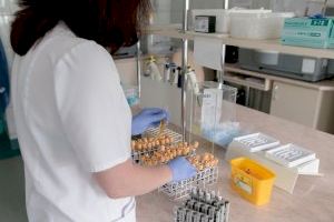 Pagan 4.000€ por dejarse infectar de coronavirus para contribuir en la búsqueda de su antídoto