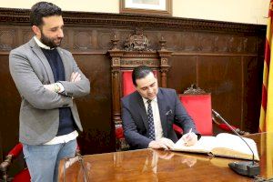 El alcalde de Sagunto recibe al embajador de Libia en España