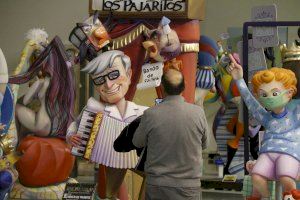 València avança les subvencions del 25% als artistes fallers