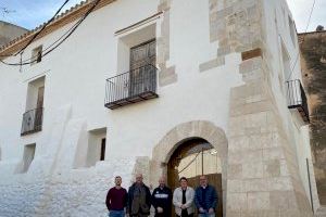 Ayuntamiento y Conselleria visitan los avances de las obras de rehabilitación de la Casa Señorial Boix Moliner