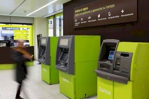 Bankia avança el pagament de les pensions als seus clients