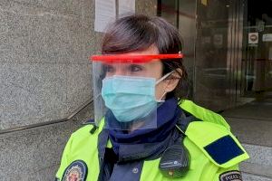 La Policía Local de Torrent diseña una máscara facial para reforzar la protección frente al coronavirus