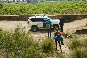 La Guàrdia Civil descobreix a una parella realitzant escalada en la zona de la Marxuquera de Gandia