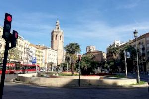 El Ayuntamiento concede licencia para la canalización eléctrica en la Plaza Reina y recepciona obra del Cabañal-Canyamelar