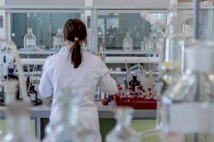 Carles Mulet ve “impresentable” que el Gobierno justifique la recentralización de laboratorios en supuestas “ineficiencias”