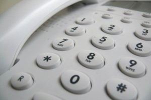 El teléfono 012 refuerza su plantilla ante la recepción masiva de llamadas en las últimas semanas