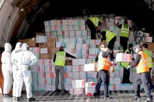 El octavo vuelo contratado por la Generalitat llega a la Comunitat Valenciana con 54,7 toneladas de material sanitario procedente de China