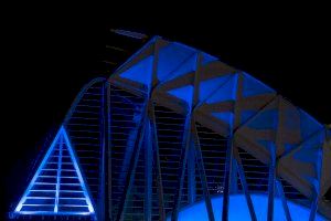 La Ciutat de les Arts i les Ciències se suma a la iniciativa #Makeitblue y se ilumina de azul