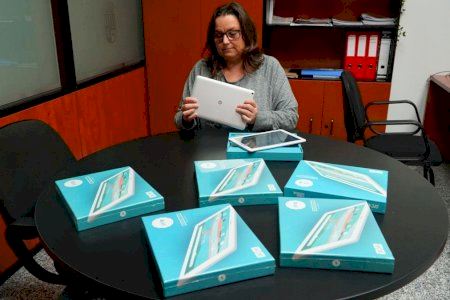 La Pobla de Vallbona invierte 10.000 euros en tablets para el alumnado de primaria