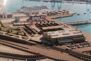 Los vecinos del marítimo cuestionan la futura terminal de cruceros en el Puerto de Valencia