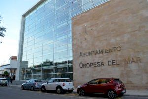 Oropesa reclamará la ampliación de horarios de establecimientos y pedirá a Costas la exención de la tasa por ocupación