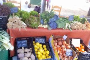 La Generalitat autoritza els 'mercats ambulants' alimentaris des del 30 d'abril
