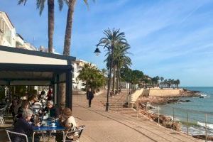L'Ajuntament d'Alcalà-Alcossebre permetrà augmentar l'espai a terrasses de bars i restaurants