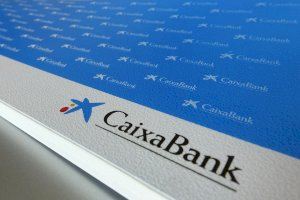 CaixaBank adelanta el pago de la prestación por desempleo al 3 de mayo
