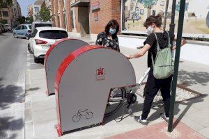 Ontinyent instal·la aparcabicis a tots els barris per fomentar l'ús de la bicicleta "en la desescalada i més enllà"