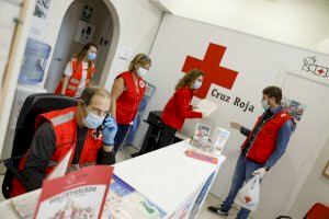 Cruz Roja incrementa su red de voluntarios en l’Alfàs durante la crisis del COVID-19