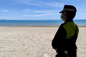La Policía Local organiza un amplio dispositivo para la apertura de las playas en Alicante