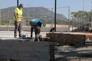 La nova pista coberta del poliesportiu de Puçol estarà llesta el mes d'agost