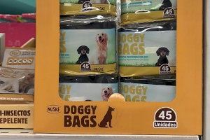 Mercadona duplica las ventas de las bolsas para residuos caninos
