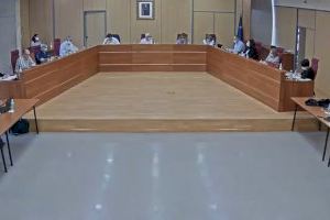 El Ayuntamiento de Alboraya celebró ayer un Pleno Extraordinario en el que se hizo balance de las medidas tomadas por la crisis sanitaria, además de aprobar temas inaplazables como el pago de la deuda a FGV