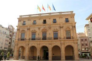 Castelló estudia mesures legals contra webs fraudulentes que cobren per realitzar tràmits municipals