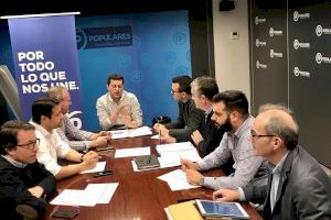 El Grupo Popular de la Diputación reúne a alcaldes y portavoces para informarles sobre líneas económicas útiles para aplicar en la emergencia