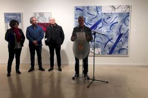 La Casa de la Cultura d’Alzira reobri l’exposició de Vicent Marco, Els límits de la mirada