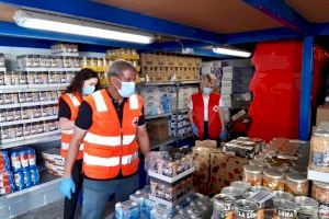 Estudiantes valencianos impulsan una iniciativa solidaria para ayudar a las familias a localizar los puntos de recogida de alimentos