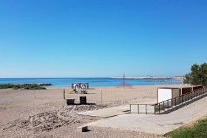 L’Ajuntament de Vinaròs adequa les platges per a la nova temporada de bany