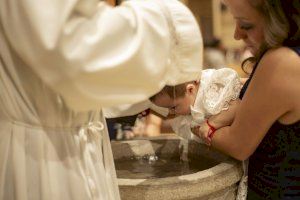 Los bautizos vuelven a las parroquias valencianas