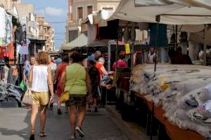 Vila-real reabre el mercado ambulante de ropa este sábado con un centenar paradas