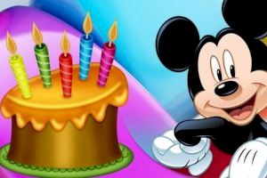 Mickey Mouse se despide de Burjassot tras haber felicitado y animado a 240 peques del municipio