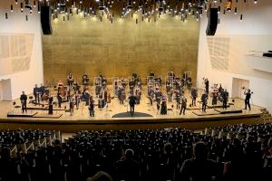 Más de 200 personas asisten al primer concierto sinfónico de España en época de coronavirus a cargo de ADDA·Simfònica