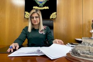 La alcaldesa de Petrer ofrece a Elda presentar a la DGT una candidatura conjunta para albergar los exámenes del carnet de conducir