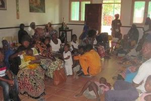 L'odissea d'una infermera jubilada i missionera per a tornar des de Moçambic en plena pandèmia